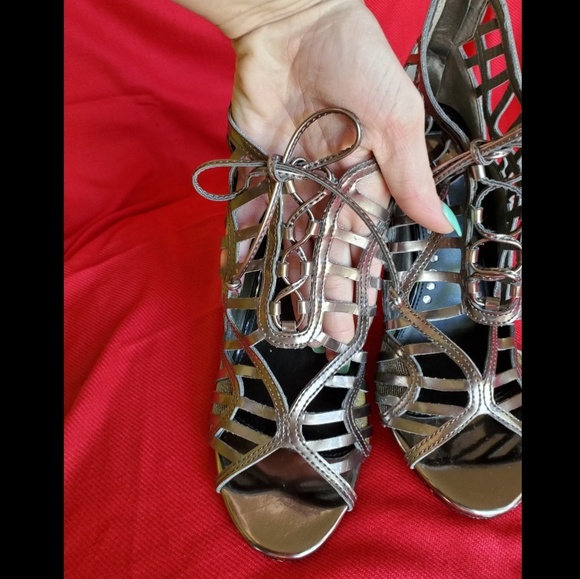 Dolce Vita gun metal peep toe heels. Size 8 - Picture 5 of 8